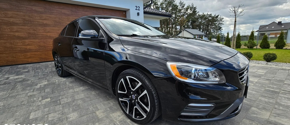 Volvo S60 cena 61500 przebieg: 144700, rok produkcji 2017 z Siedlce małe 137